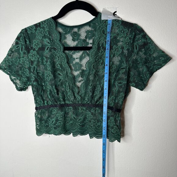 Stunning Sheer Emerald Green Floral Lace Deep V-Neck Short Sleeve Crop Top Small - Picture 5 of 8